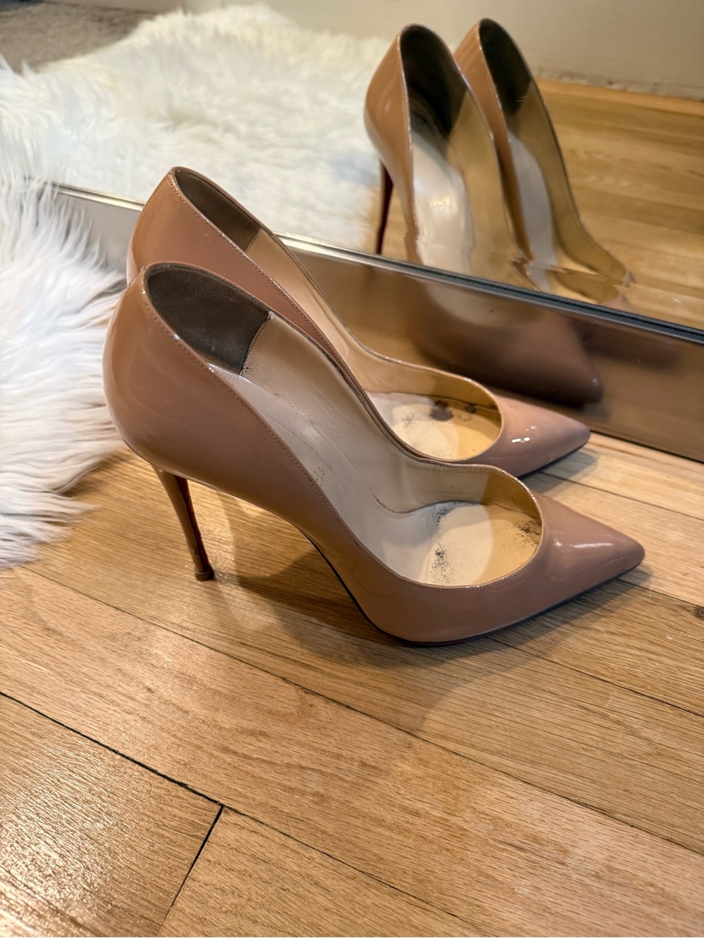 Christian Louboutin Nude Patent Pointed-Toe Stiletto Pumps. Size 41